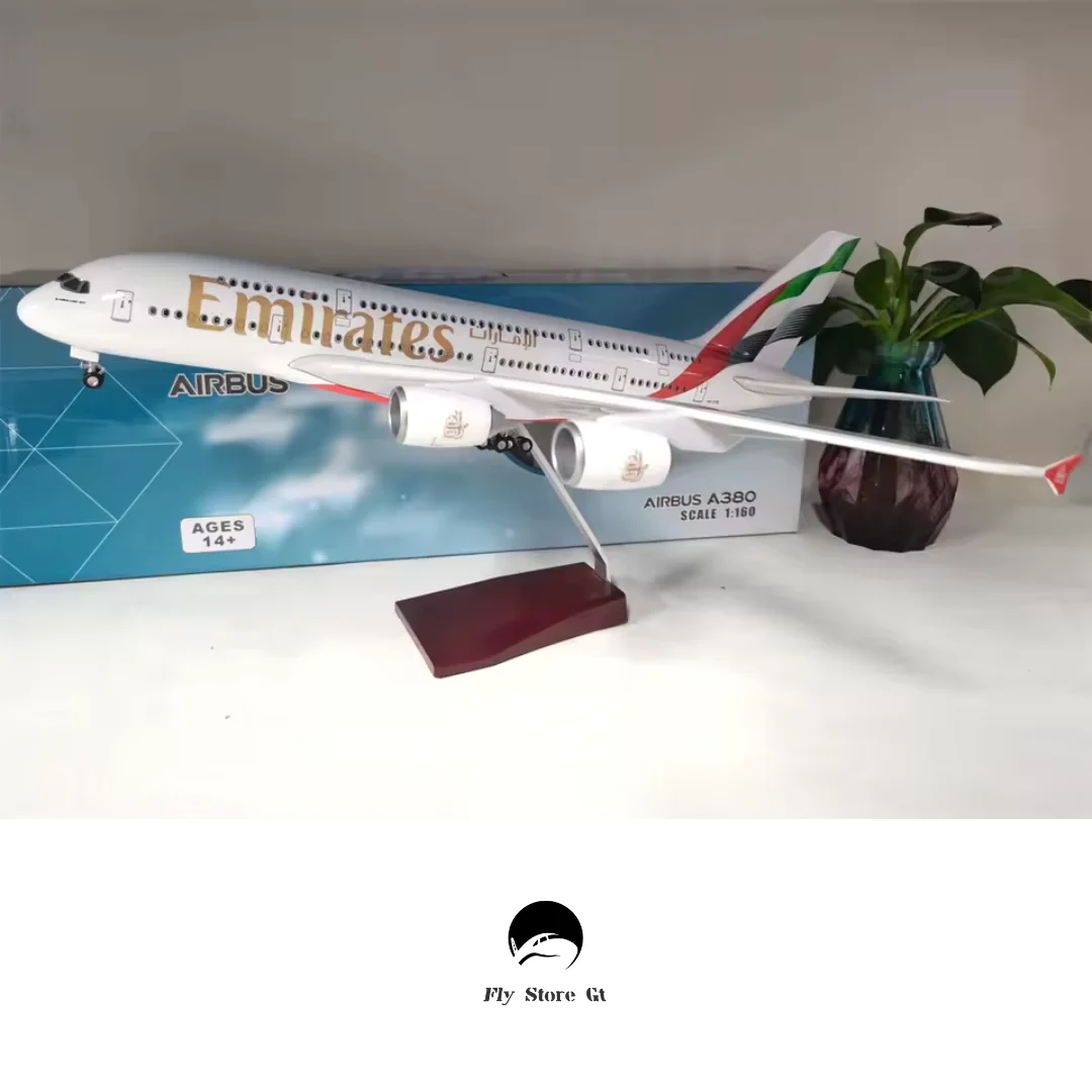 A380 Emirates 44 (LED)